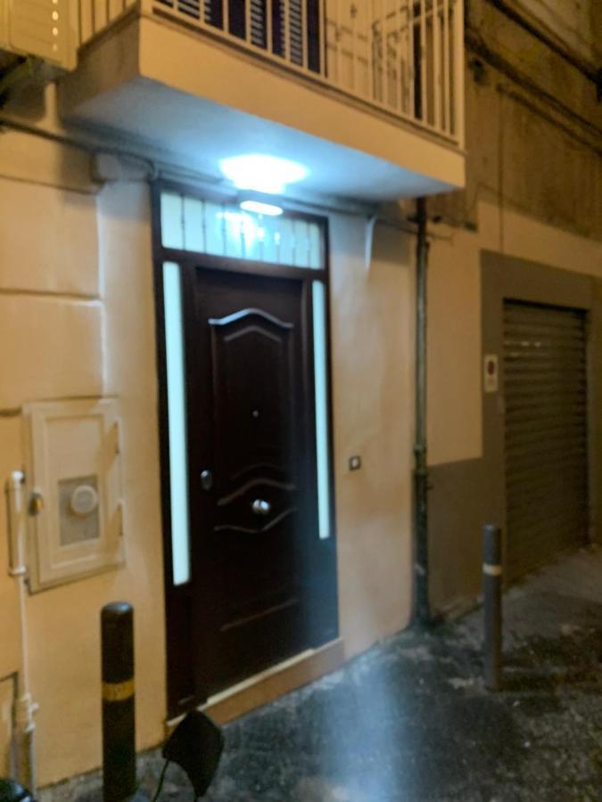 Viky House Chiaja 1 Apartment Naples Exterior photo