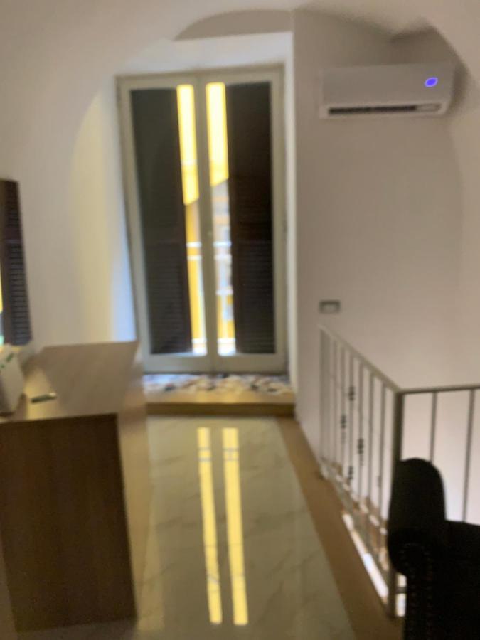 Viky House Chiaja 1 Apartment Naples Exterior photo