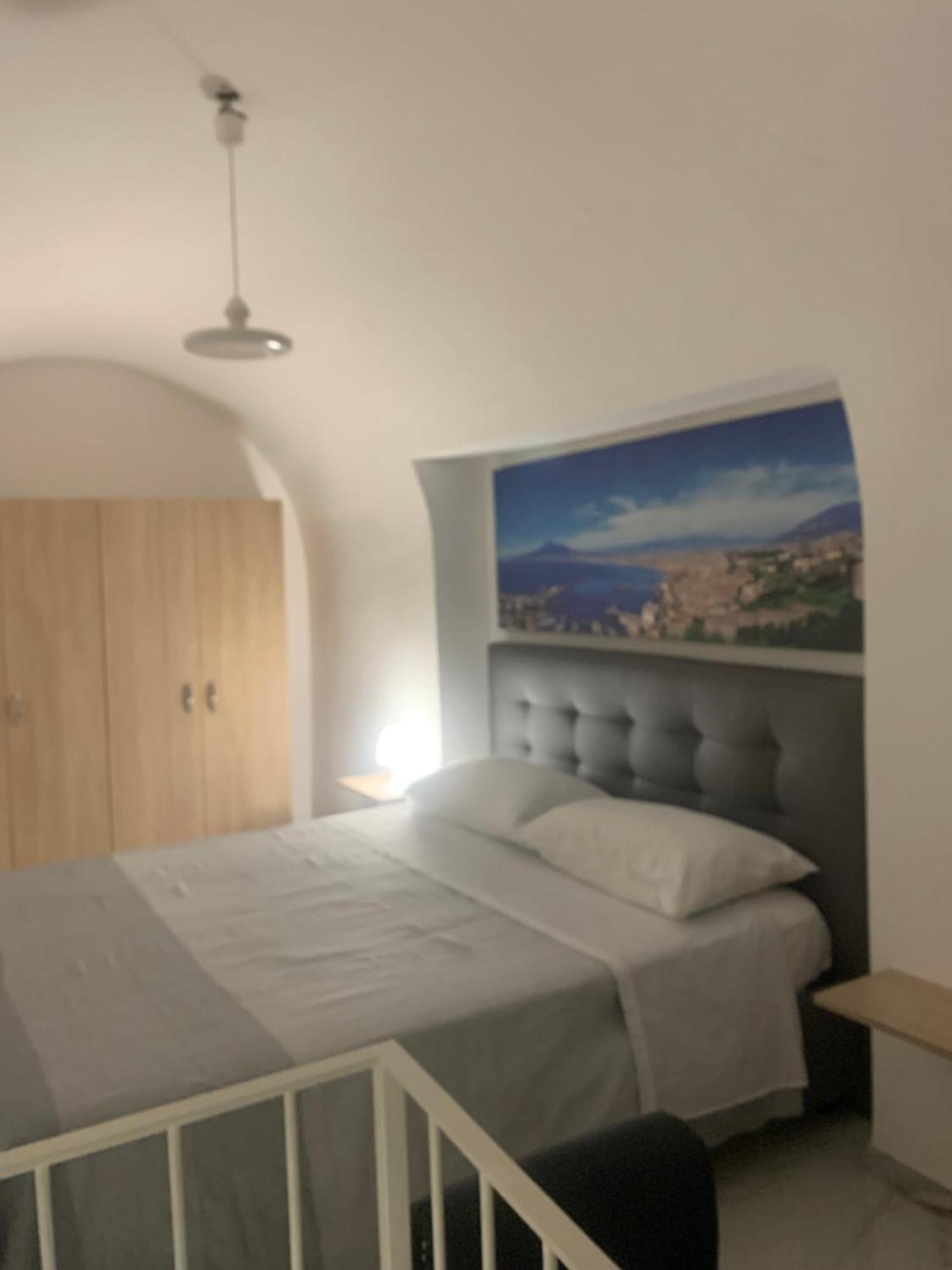 Viky House Chiaja 1 Apartment Naples Exterior photo